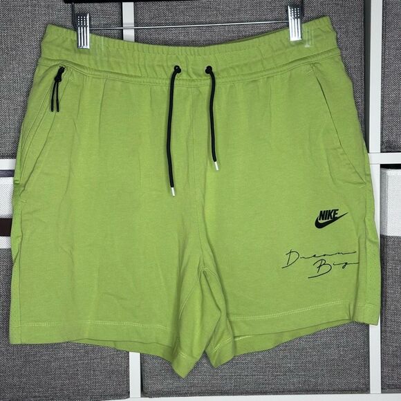 Nike Dream Big Green Sweat Shorts Size Large - Picture 1 of 9